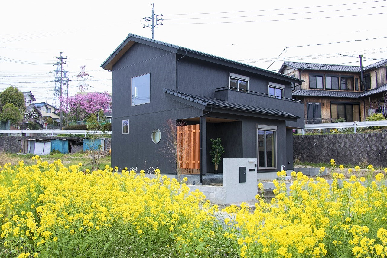 完成見学会を開催します！見事な玄関吹き抜けをご覧ください！ アイキャッチ画像